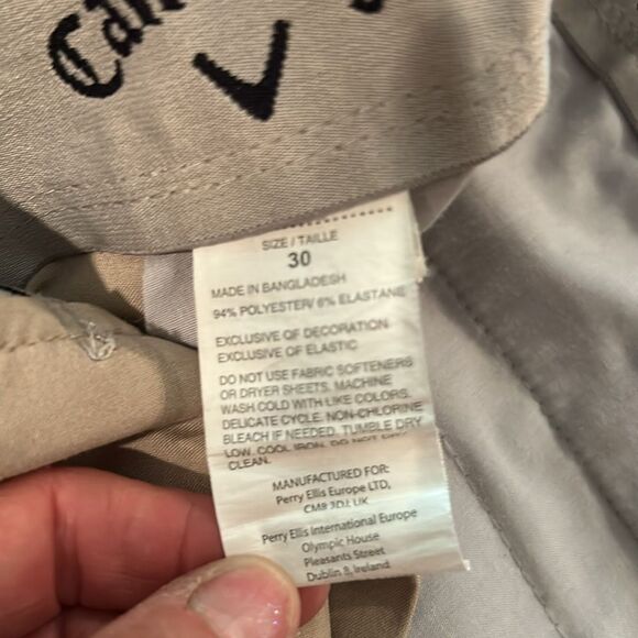 Callaway Men's Hybrid Short, Excellent Condition , Tan size 30 - Picture 3 of 8